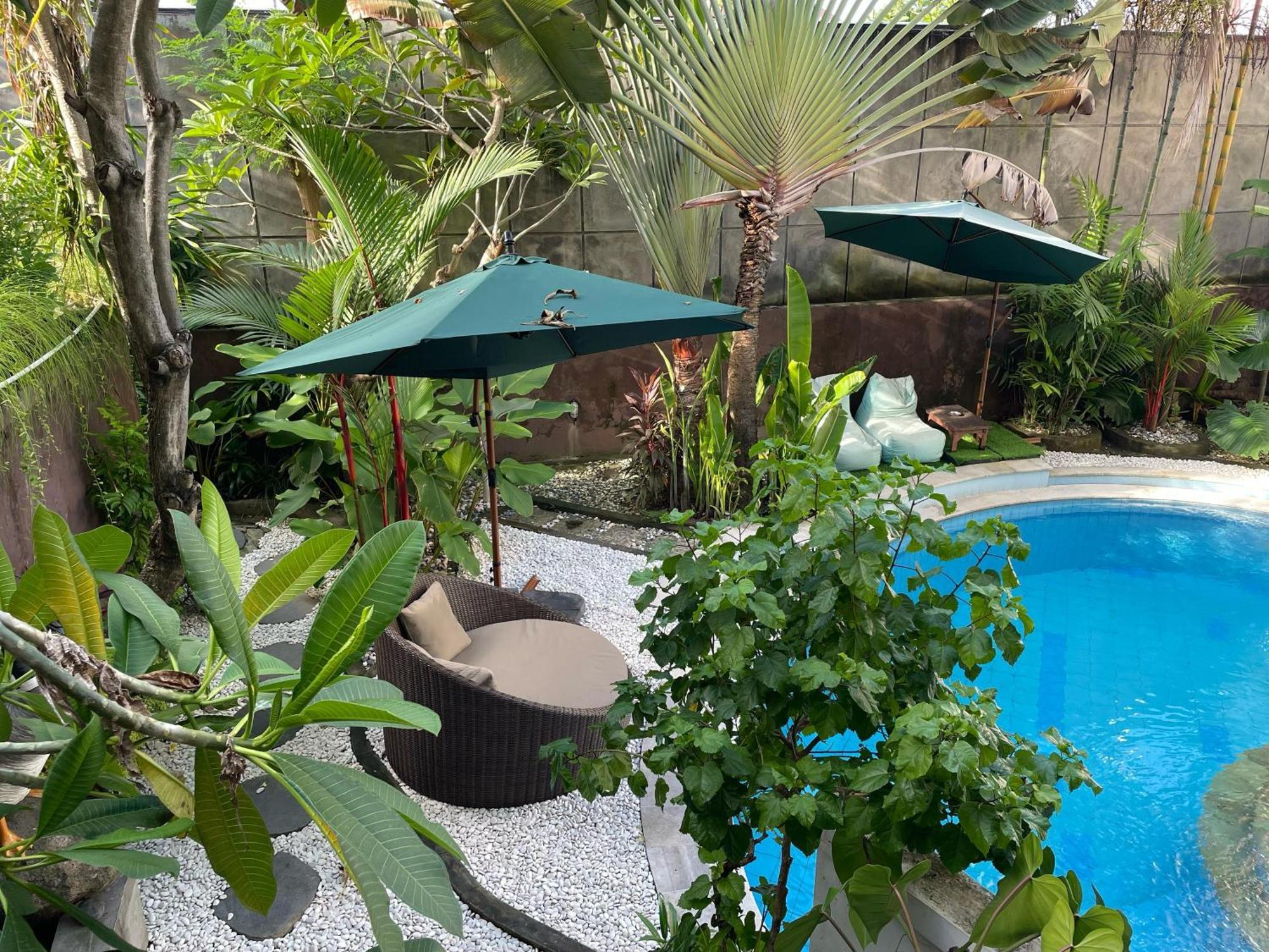Umah Kita Lägenhet Seminyak Exteriör bild